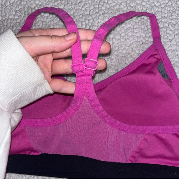 Nike Indy Sports Bra - Picture 6 of 9